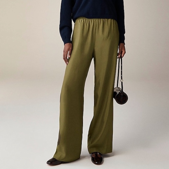 J. Crew Pants - NWT J. Crew Olive Wide Leg Stratus Pant in Textured Satin XL
